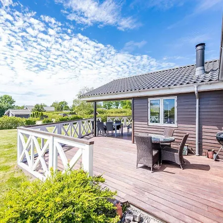10 Person Holiday Home In Hemmet