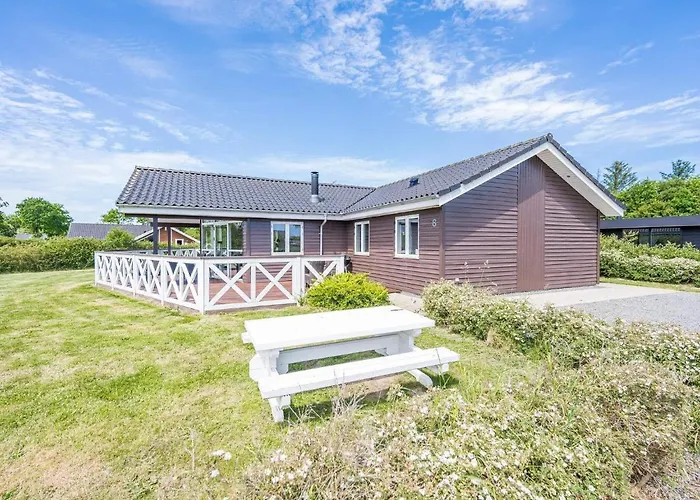 10 Person Holiday Home In Hemmet *